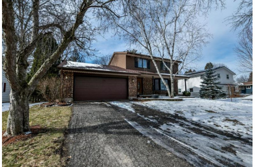 1010 Hathaway Drive, Madison, WI 53711