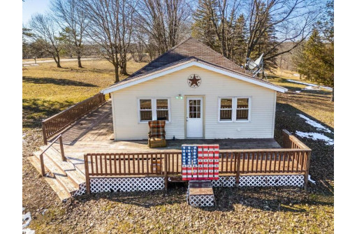 E1984 Miller Road, La Valle, WI 53941