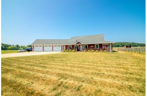 N9643 Morris Lane, Berlin, WI 54923-8716