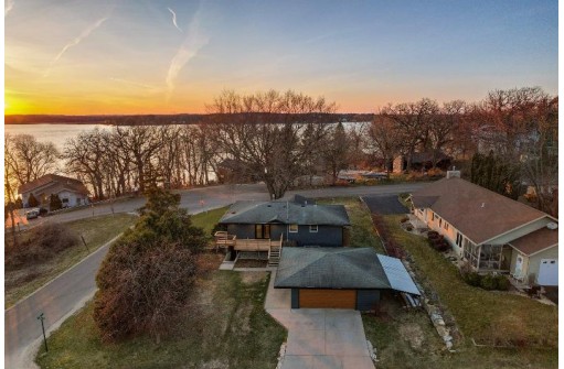 2710 Tower Road, McFarland, WI 53558