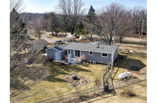 3595 County Road Q, Dodgeville, WI 53533