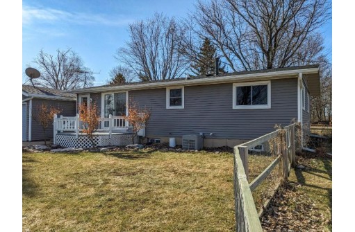 3595 County Road Q, Dodgeville, WI 53533