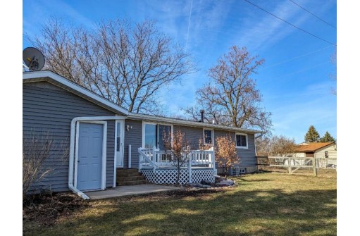 3595 County Road Q, Dodgeville, WI 53533