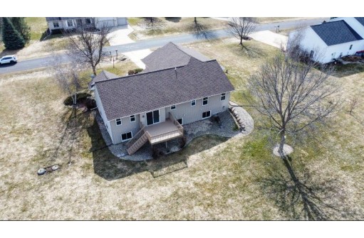 3074 Bridle Pass, Sun Prairie, WI 53590