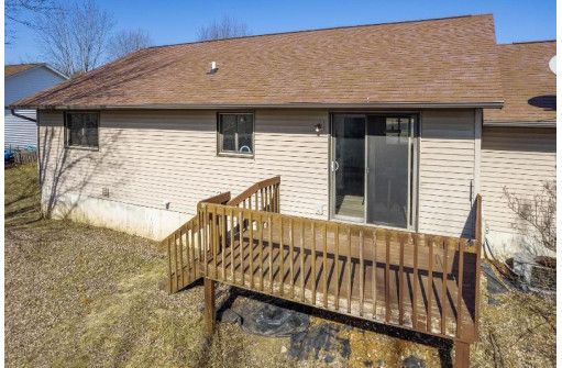 926 Joseph Circle, Reedsburg, WI 53959