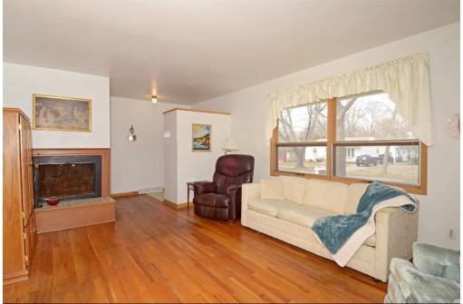 5101 Sherwood Road, Madison, WI 53711