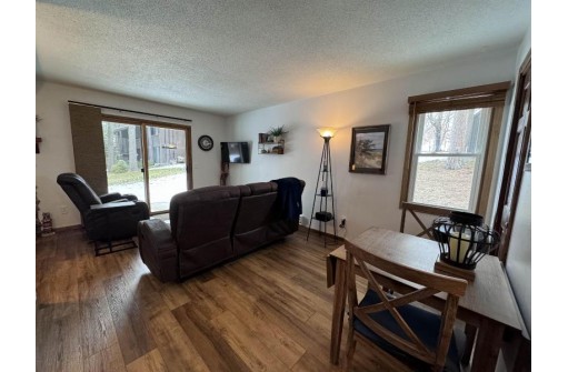 1 Walnut Trail, Wisconsin Dells, WI 53965