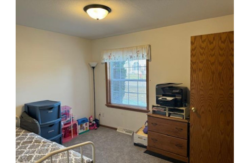 N115W21081 Brookside Circle, Germantown, WI 53022