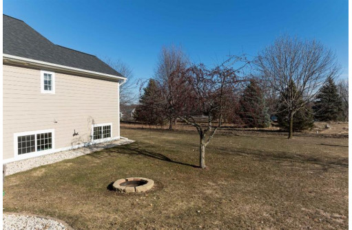 N6015 Killdeer Lane, Green Lake, WI 54941