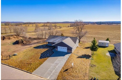 400 Mourning Dove Court, Arena, WI 53503