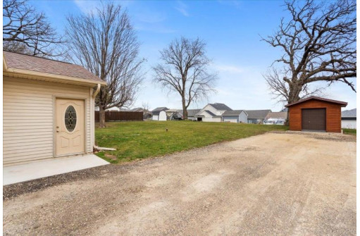 2840 County Road Mm, Fitchburg, WI 53711