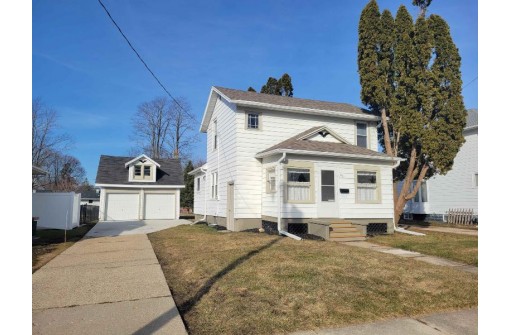 42 S Ringold Street, Janesville, WI 53545