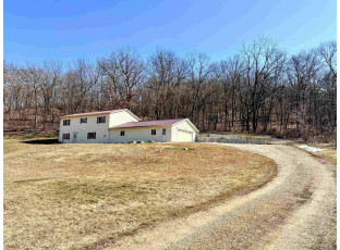 14772 Rail Hollow Road Woodman, WI 53827