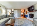 7834 W Oakbrook Circle, Madison, WI 53717