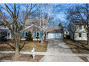 7834 W Oakbrook Circle, Madison, WI 53717