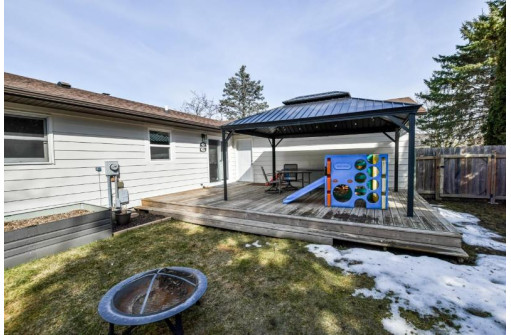 1178 Scenic Ridge Pass, Sun Prairie, WI 53590