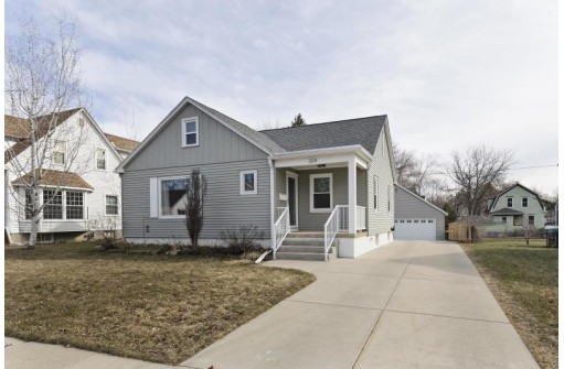 304 Roosevelt Street, Fort Atkinson, WI 53538