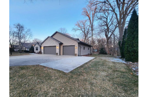 5516 N Waterman Drive, Milton, WI 53563