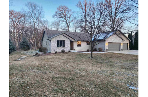 5516 N Waterman Drive, Milton, WI 53563