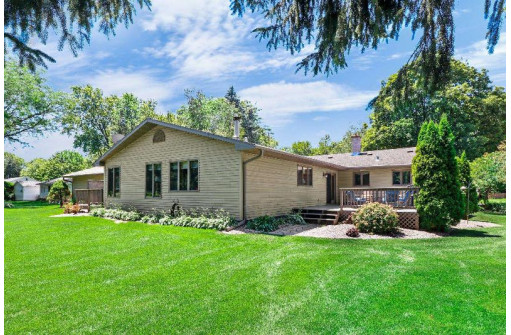 5404 Midmoor Road, Monona, WI 53716