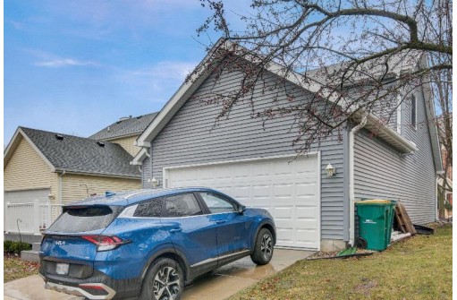 310 Harbour Town Drive, Madison, WI 53717