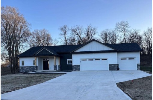 3107 Rockport Park Drive, Janesville, WI 53548