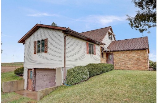 4783 County Road J, Mount Horeb, WI 53572