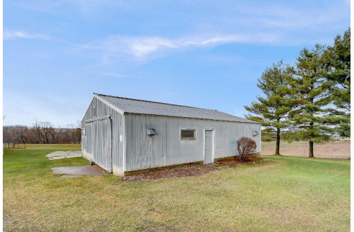 4783 County Road J, Mount Horeb, WI 53572