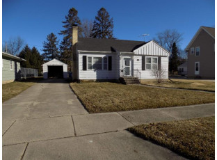 915 Blaine Avenue Janesville, WI 53545-1735