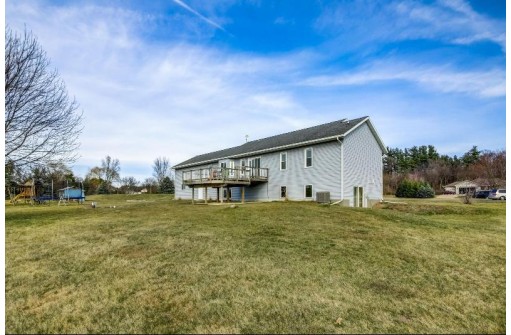 W2858 Conway Trail, Belleville, WI 53508