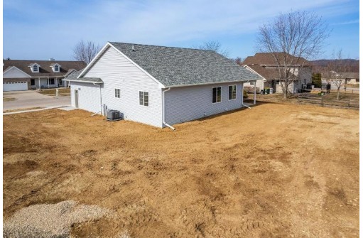 344 Eastridge Circle, Reedsburg, WI 53959