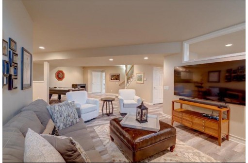 9 Boulder Creek Circle, Madison, WI 53717