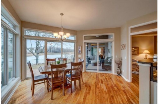 9 Boulder Creek Circle, Madison, WI 53717