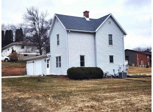 329 W Nathan Street Lancaster, WI 53813-1927