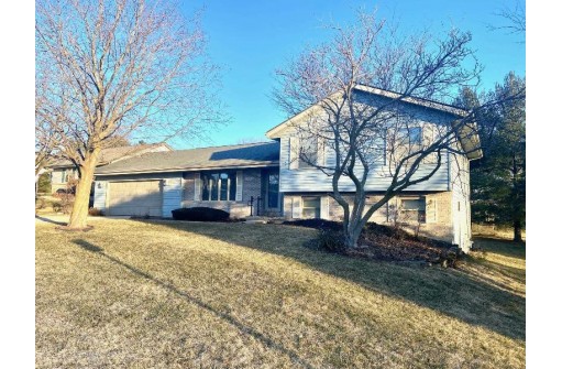 2914 Yale Drive, Janesville, WI 53548