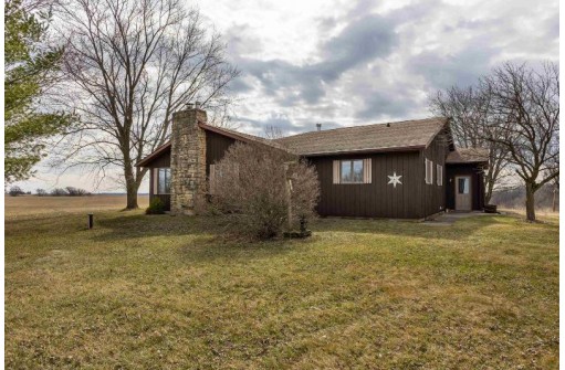 9317 County Road G, Argyle, WI 53504