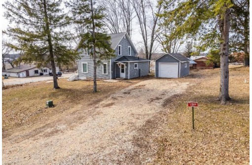 2949 Lincoln Avenue, Oxford, WI 53952