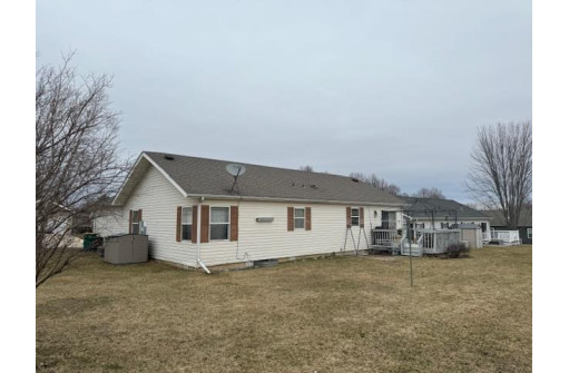 N115W21123 Brookside Circle, Germantown, WI 53022