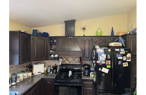 N115W21123 Brookside Circle, Germantown, WI 53022