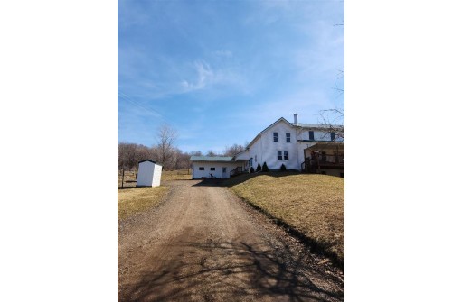 13095 Highway 58, Cazenovia, WI 53924