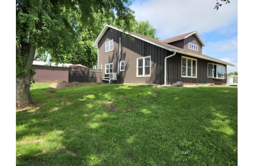 N3233 Seier Road, Fall River, WI 53932