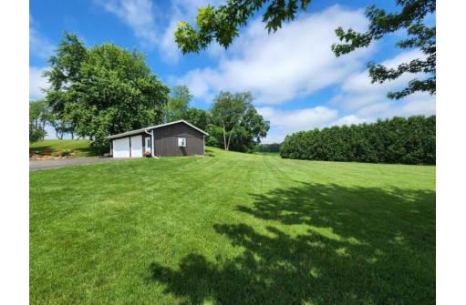 N3229 Seier Road, Fall River, WI 53932