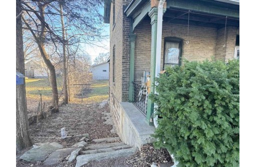 212 W Oneida Street, Portage, WI 53901