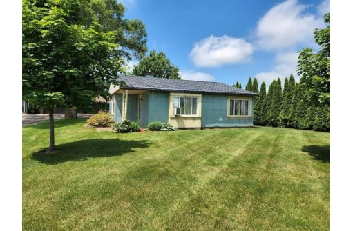 N3233 Seier Road, Fall River, WI 53932