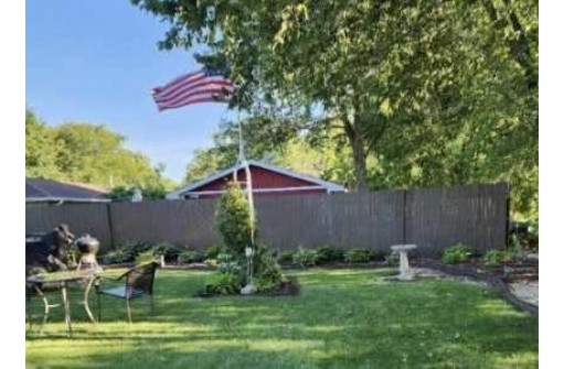 2270 Winchester Drive, Beloit, WI 53511