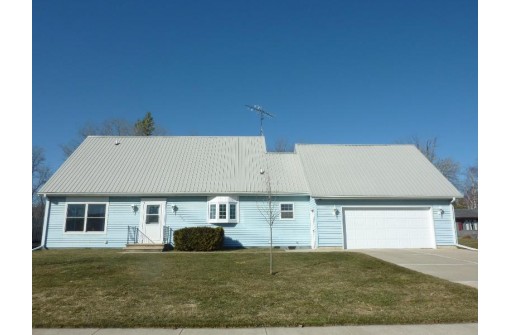 604 Hoard Road, Waupun, WI 53963