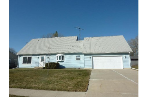 604 Hoard Road, Waupun, WI 53963