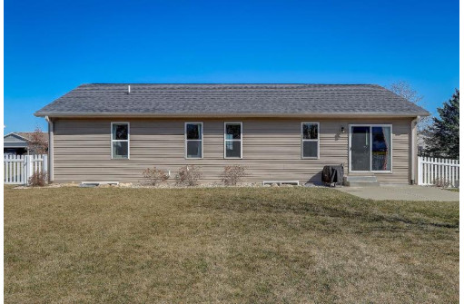 2010 Carl Avenue, Stoughton, WI 53589