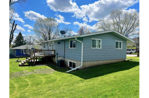 2065 W Preston Drive, Richland Center, WI 53581