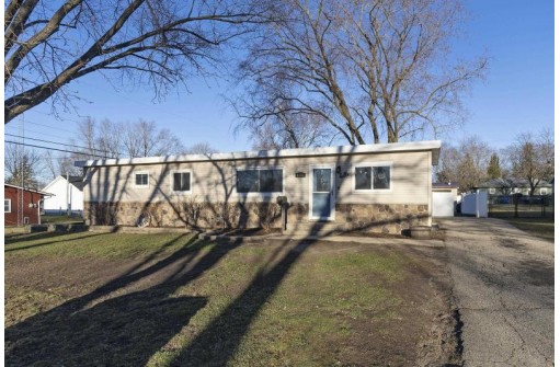 1111 Maple Street, Fort Atkinson, WI 53538